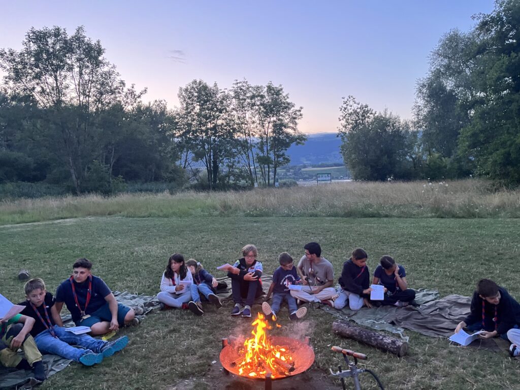 Soirée autour d'un feu