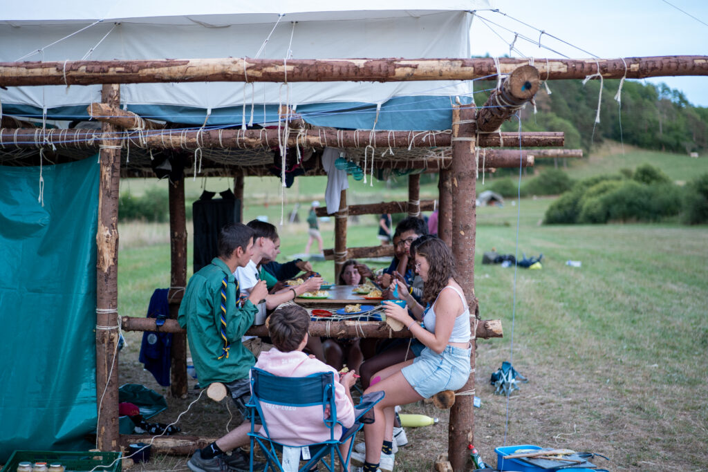 A table sous un piloti