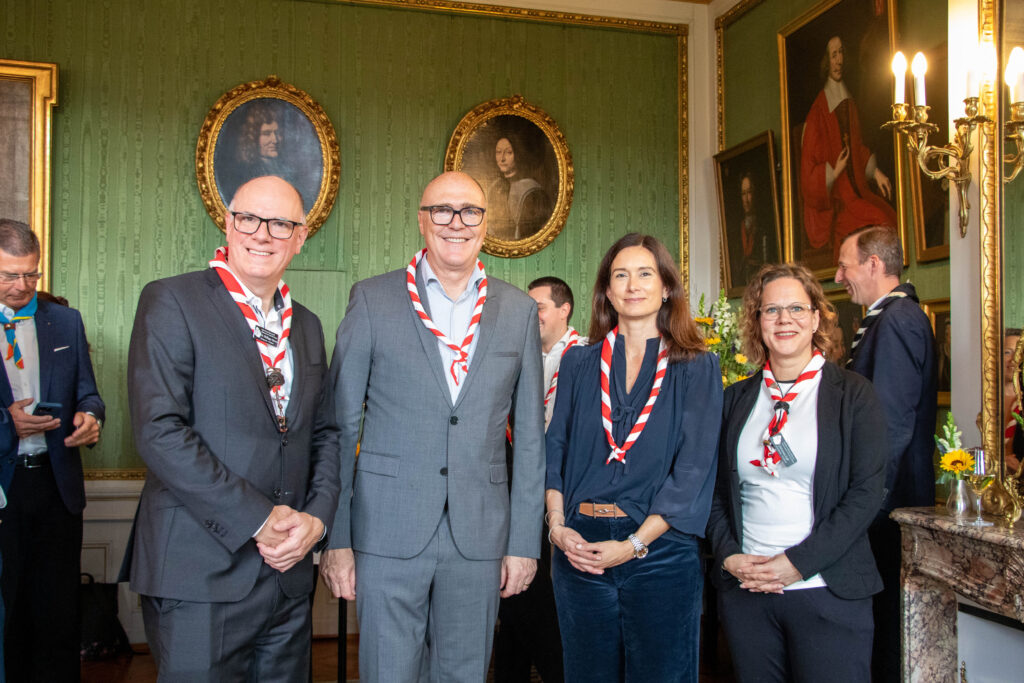 Maja Riniker s’est rendue à un apéritif du conseiller fédéral Martin Pfister / Hecht